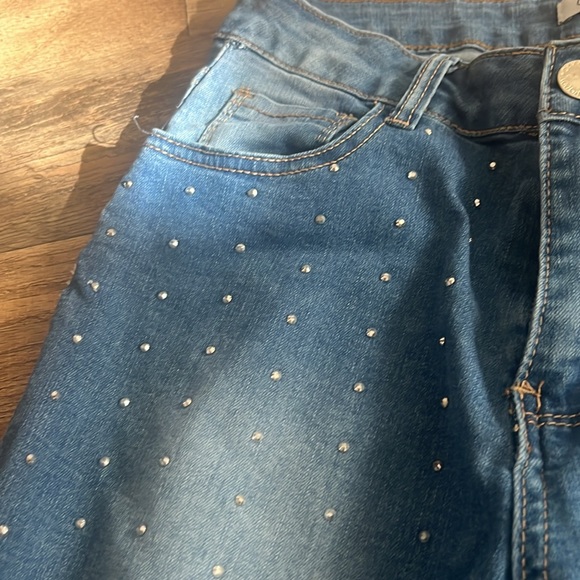 Studded jeans!!! - Picture 2 of 3